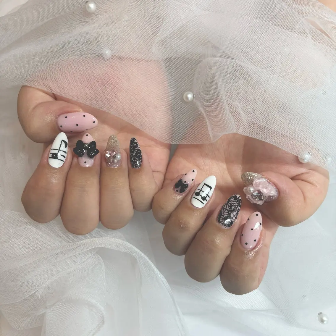 ネイル ドット レース Luxe 燕三条店 Miinaのネイルデザイン