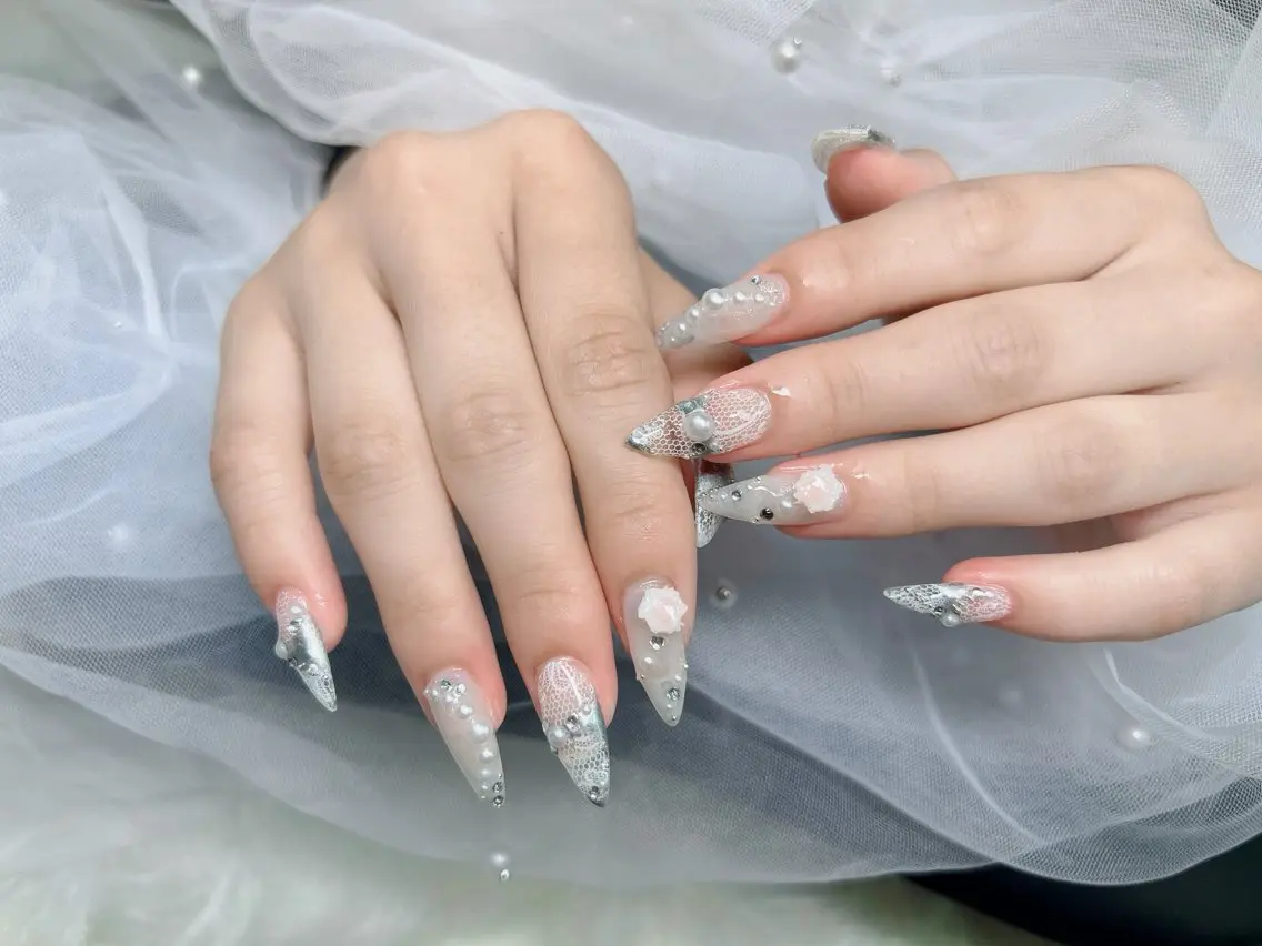 ネイル ブルー チークネイル 長さ出し フラッシュネイル ジェルネイル Kei Nailのネイルデザイン