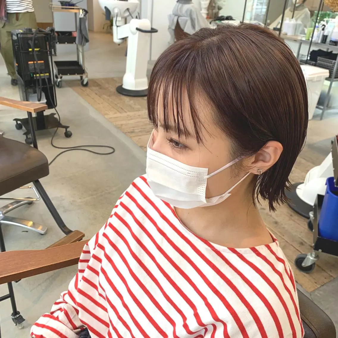ショート ヘアカラー 綿貫 美雪のヘアスタイル