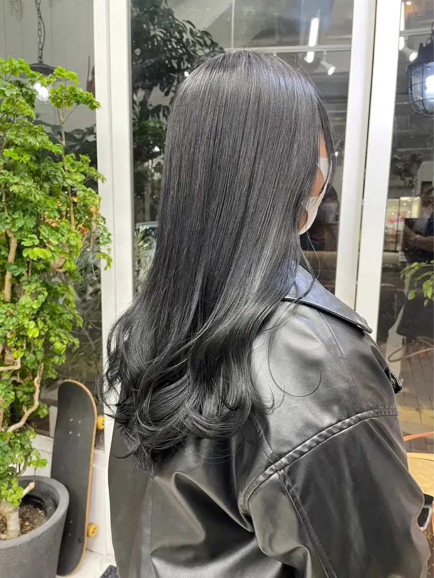 セミロング カラー アッシュ アッシュグレー ameet ゆいのヘアスタイル