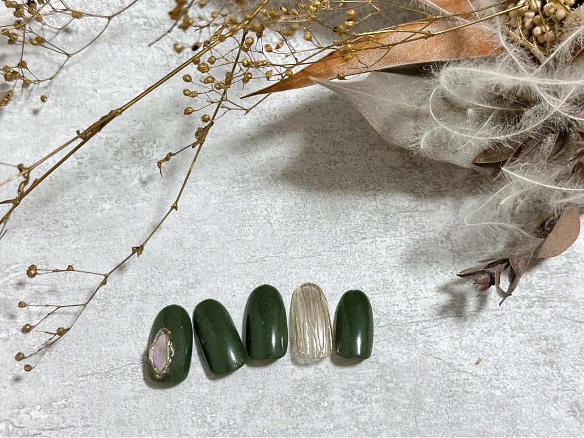 ネイル オーロラネイル フットネイル フレンチネイル ジェルネイル マグネットネイル ハンドネイル kiki nail &brow二子玉川のネイルデザイン