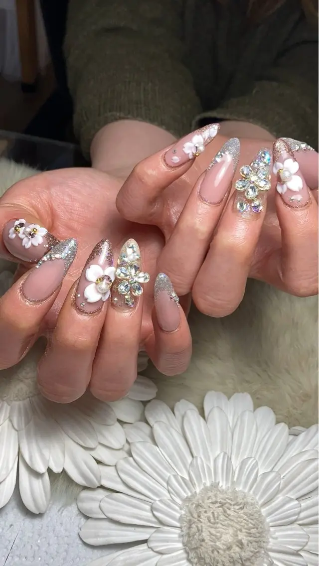 ネイル 成人式 miku 🦋nailのネイルデザイン