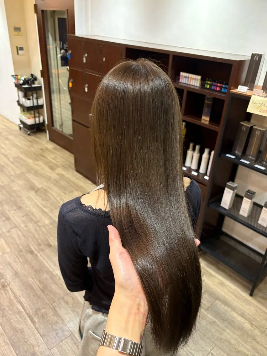 ロング カラー ヘアカラー トリートメント 宮本 泰周のヘアスタイル