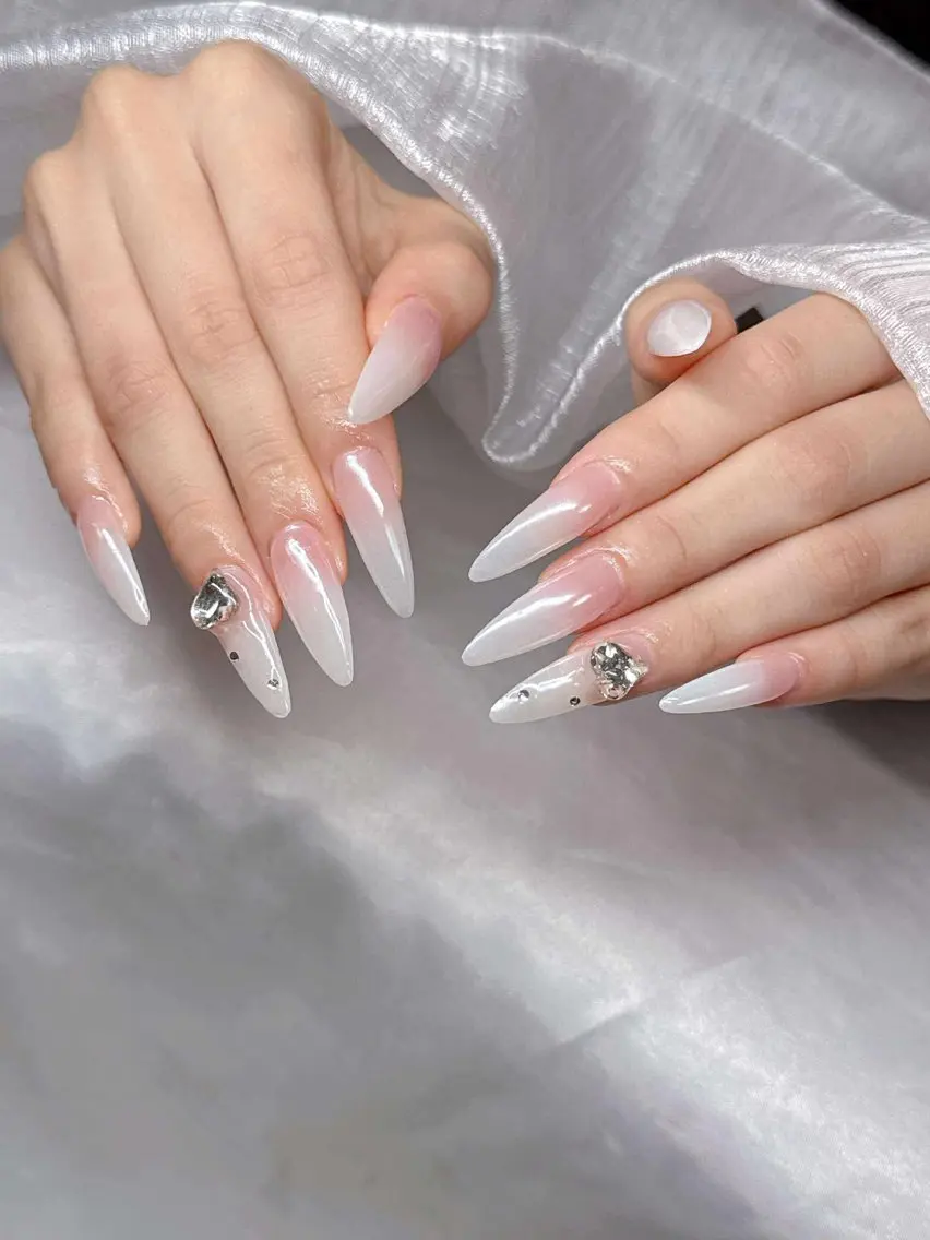 ネイル ハンドネイル Lee Nailsのネイルデザイン