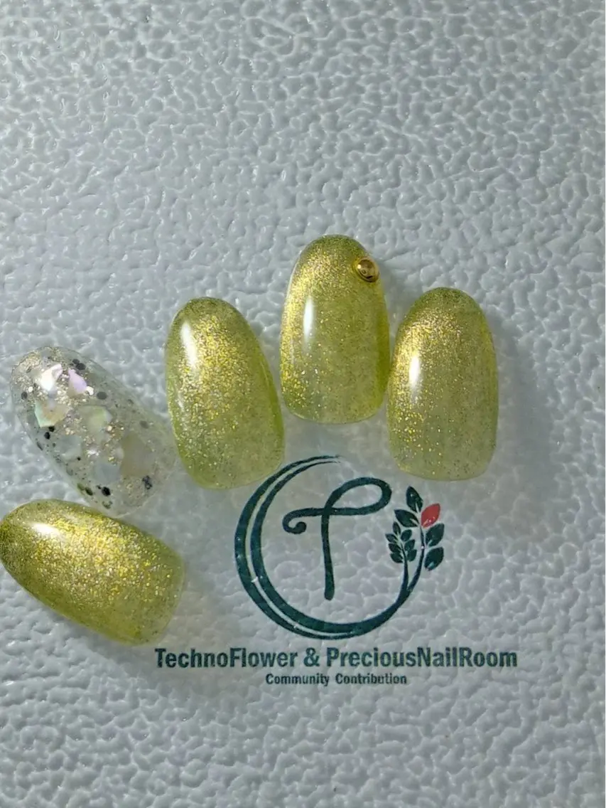 ネイル フラワーネイル precious nail  roomのネイルデザイン