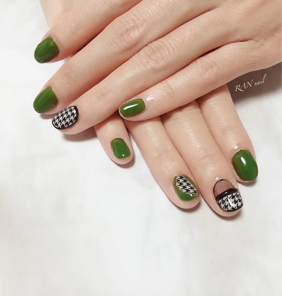 ネイル フットネイル グリーン オフィスネイル 春ネイル 夏ネイル ハンドネイル フットネイル RAN nailのネイルデザイン