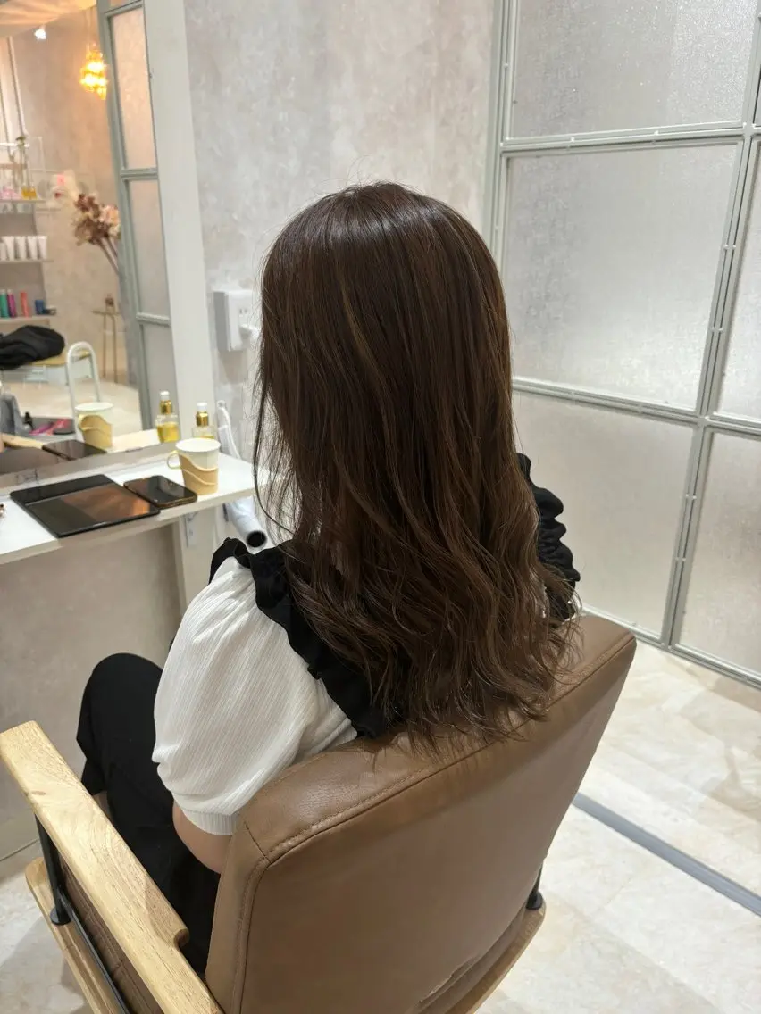 ミディアム 【Velle】 SHUHEIのヘアスタイル