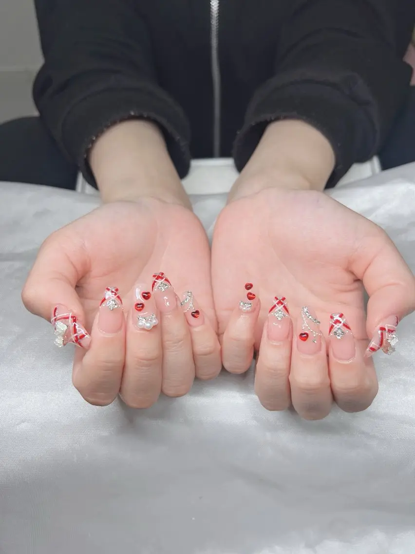 ネイル オーロラネイル チークネイル 長さ出し フットネイル フレンチネイル ハンドネイル Lee Nails チップ長さだし専門店のネイルデザイン