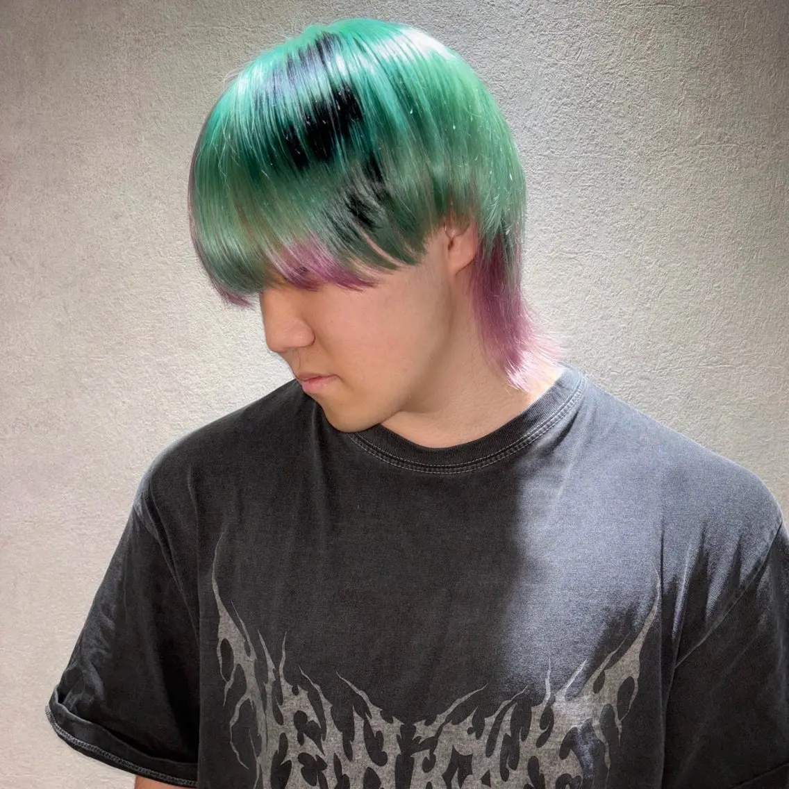 カラー メンズ メイ ☪️のヘアスタイル