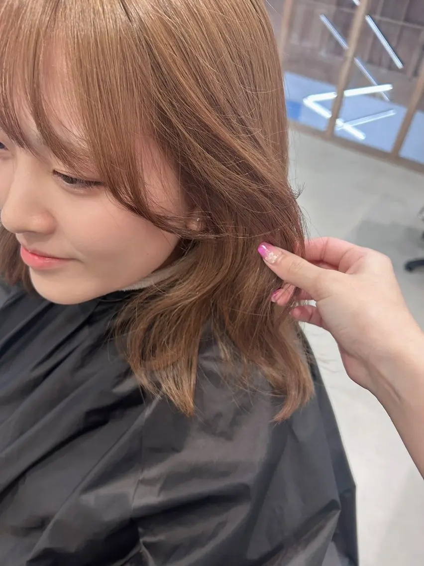 ミディアム ヘアカラー 高良 丹奈のヘアスタイル