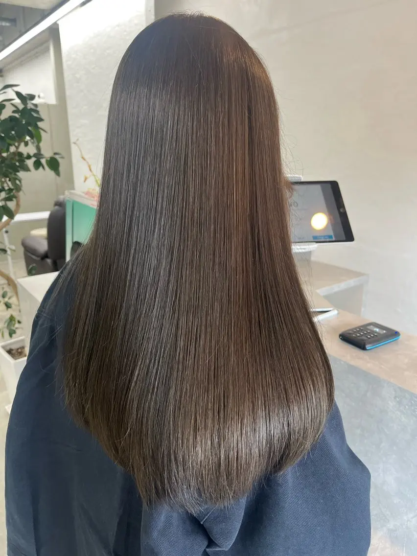 ロング miloc sayaのヘアスタイル