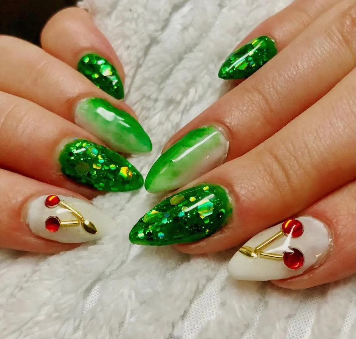 セミロング ネイル PUNX NAILのネイルデザイン