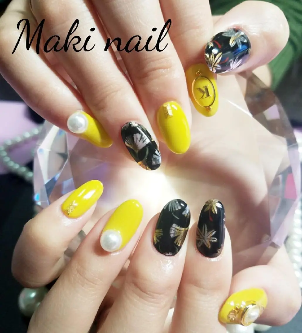 ネイル ショート ジェルネイル ･:*+.✳︎˚✧₊ MAKI NAILのネイルデザイン