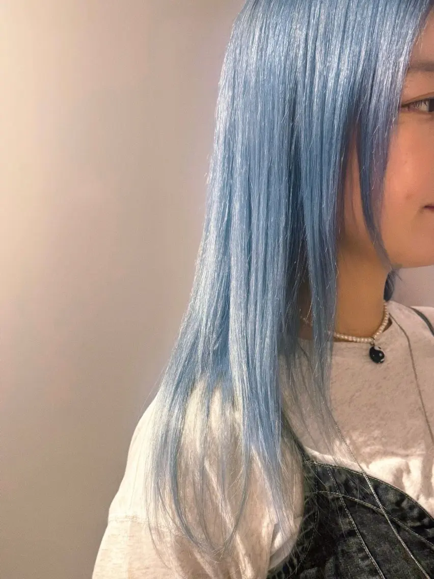 セミロング カラー カット ヘアカラー トリートメント 小野江 祐李のヘアスタイル