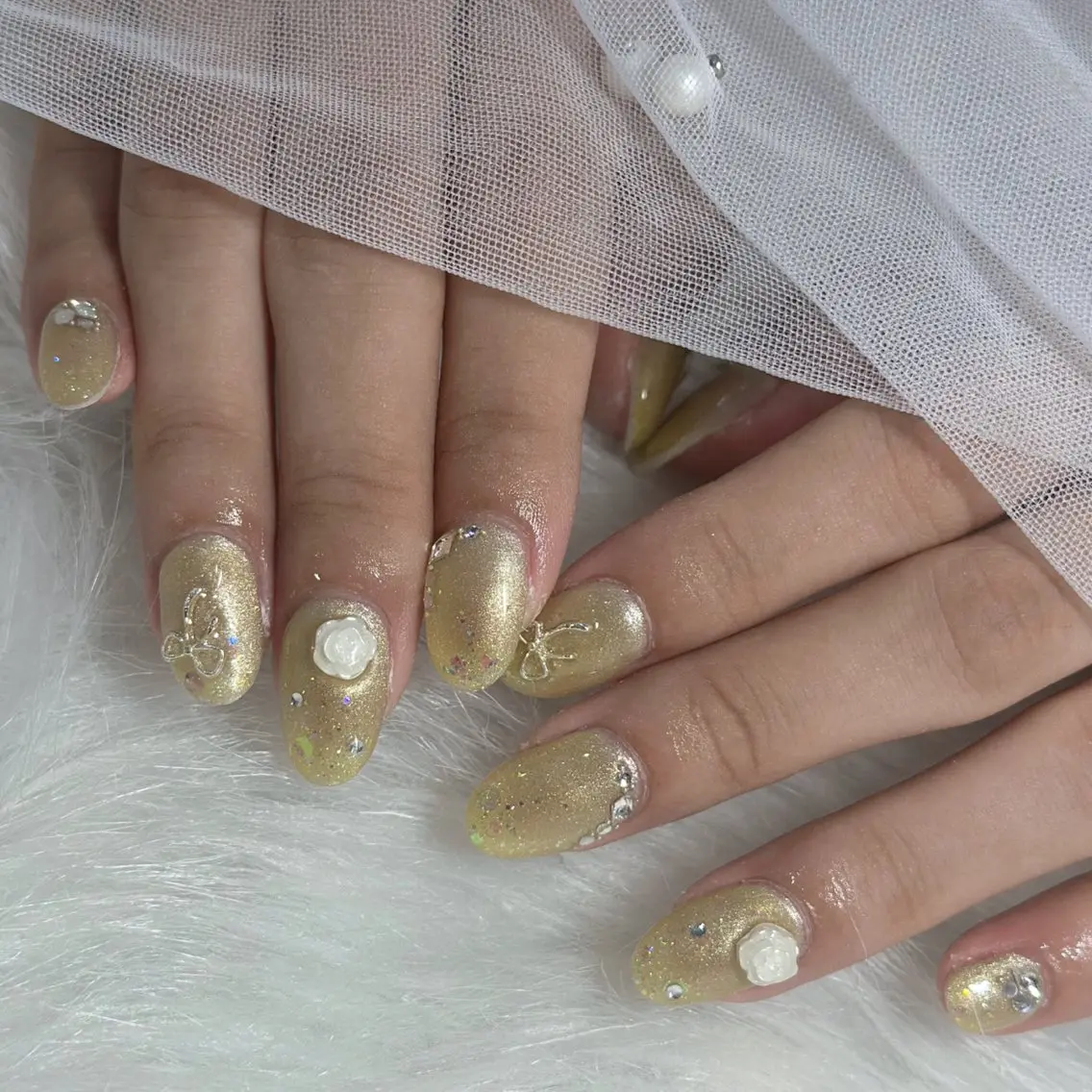 ネイル ハンドネイル フットネイル LAVISH nanamiのネイルデザイン
