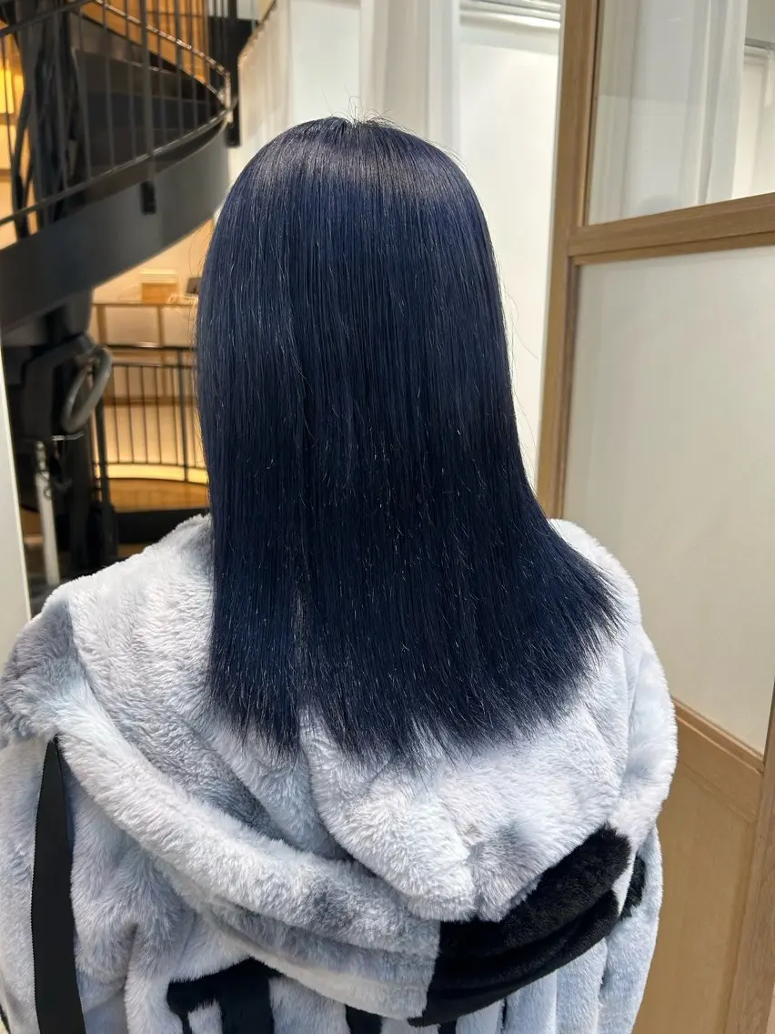 セミロング カラー ヘアアレンジ ブリーチ カット ヘアカラー トリートメント yuka .のヘアスタイル