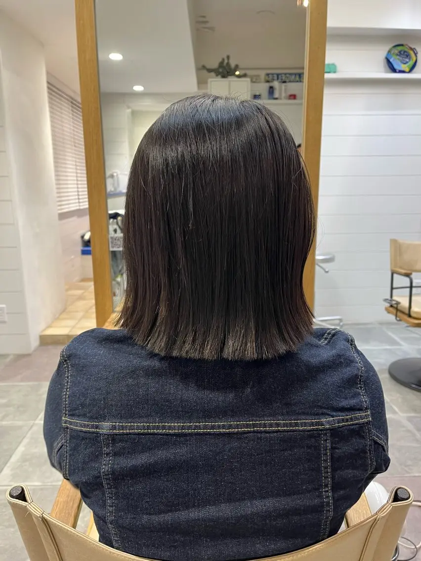 ミディアム 波多野 芽衣のヘアスタイル