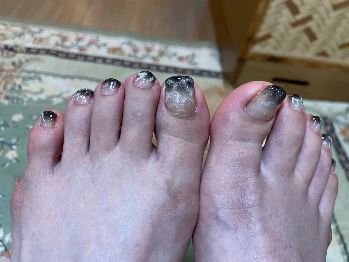 ネイル フットネイル 楊 蓉のネイルデザイン