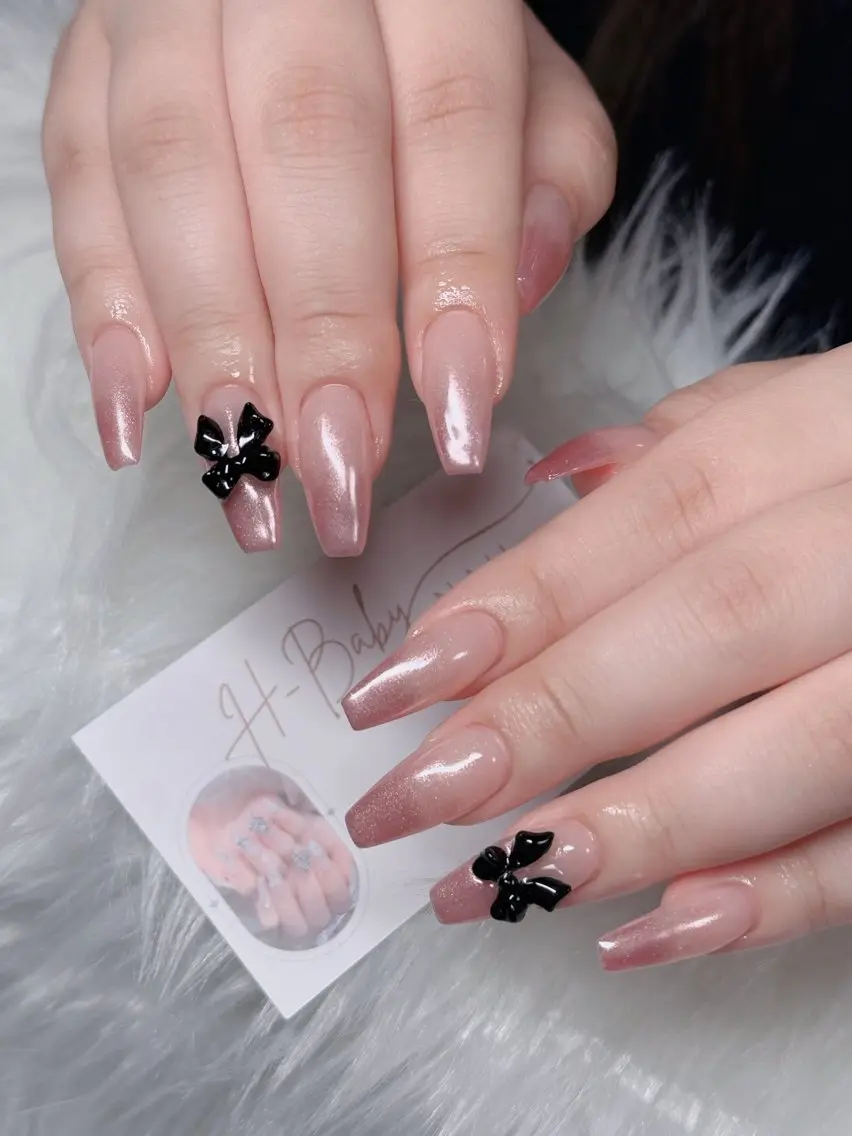 ネイル フレンチネイル ジェルネイル ハロウィン キラキラネイル 韓国ネイル H.baby Nail Salonのネイルデザイン