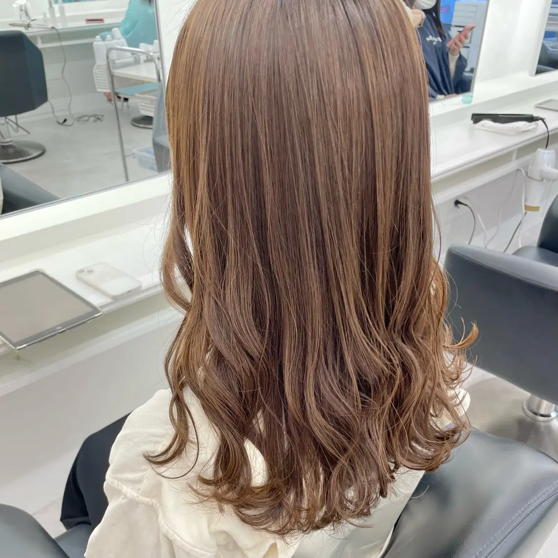 セミロング カラー ヘアカラー ParveMix￤ 大賀さつき🍨🤍のヘアスタイル