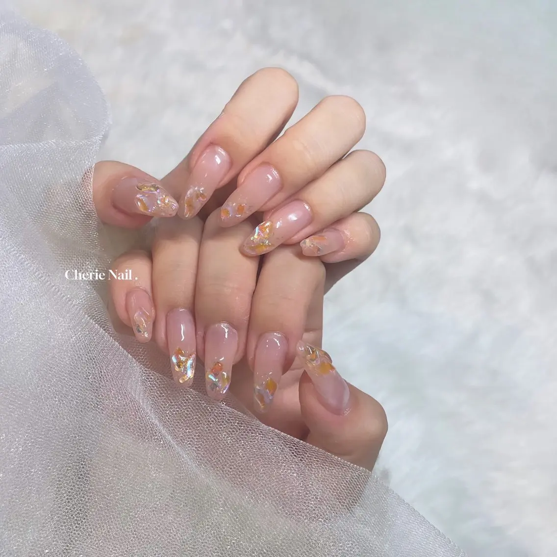 ネイル オーロラネイル ストーンネイル ワンホンネイル Cherie Nailのネイルデザイン