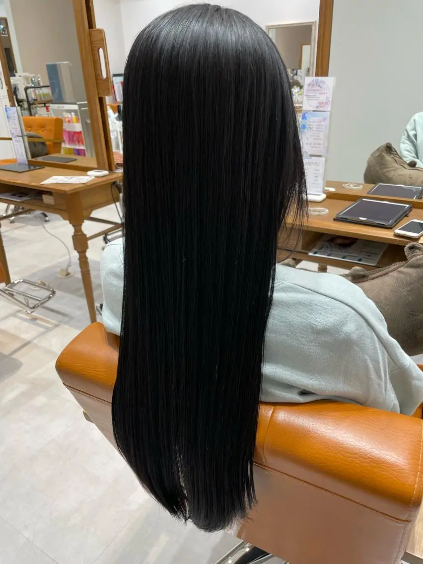 ✨サラ艶縮毛矯正+カット✨の写真