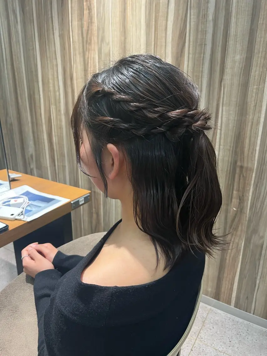 ミディアム ヘアアレンジ U24⭐️ミニモ学割 ／浅野未来🌼.*のヘアスタイル