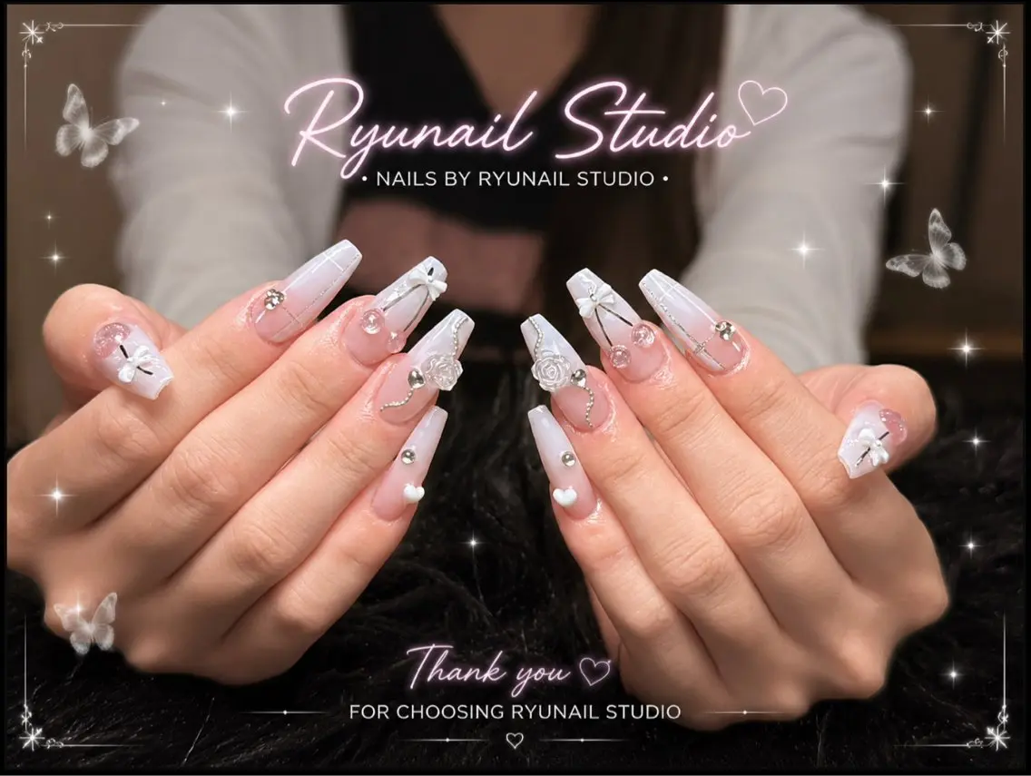 ネイル アートネイル フレンチネイル ジェルネイル キラキラネイル ニュアンスネイル ハンドネイル Ryu Nail YukiChanのネイルデザイン
