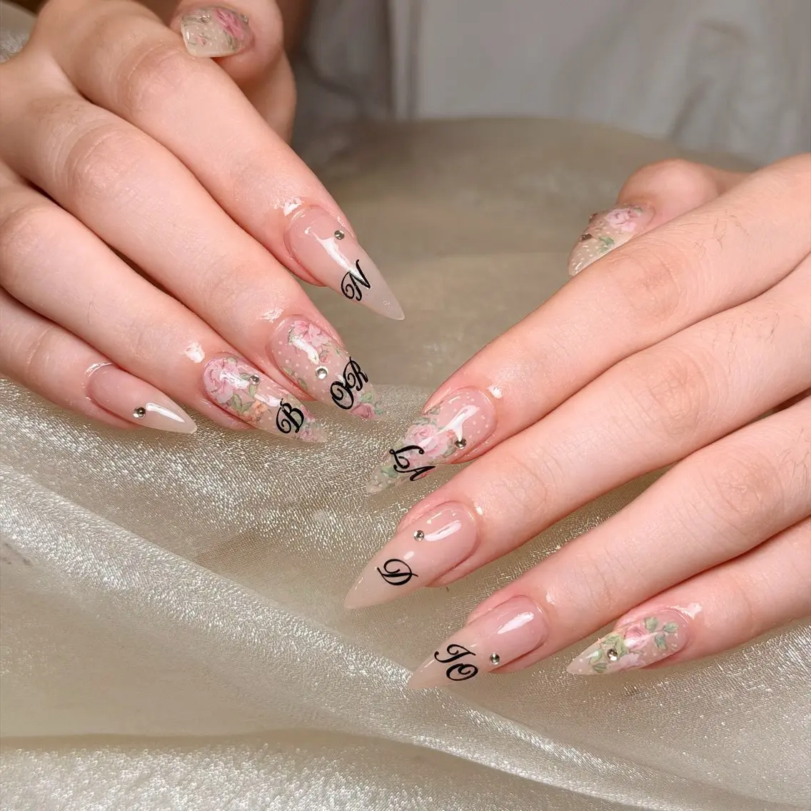 ネイル ネイル👑クイーンズ NailQueensのネイルデザイン