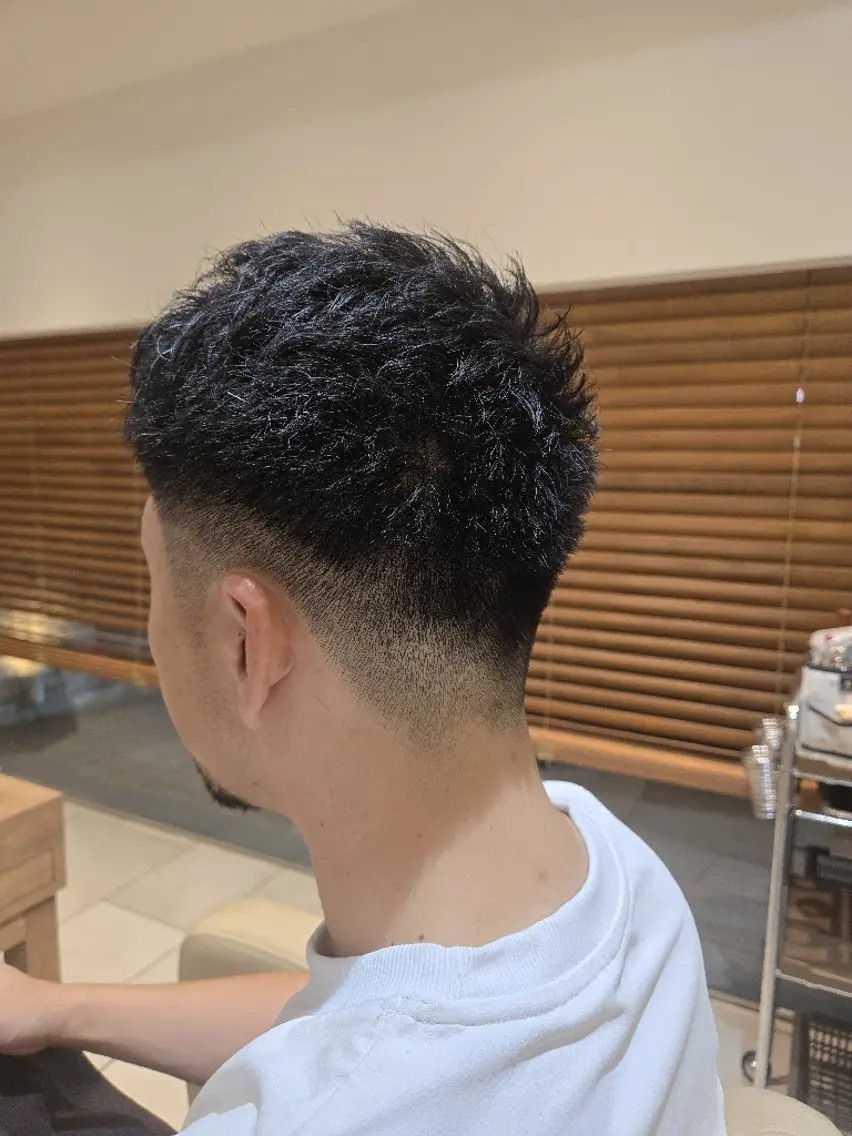 メンズ フェードカット preak TOMOのヘアスタイル