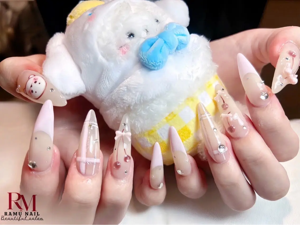 ネイル キラキラネイル マグネットネイル ミラーネイル ピンク 夏ネイル ハンドネイル RAMU Nail 恵比寿店のネイルデザイン