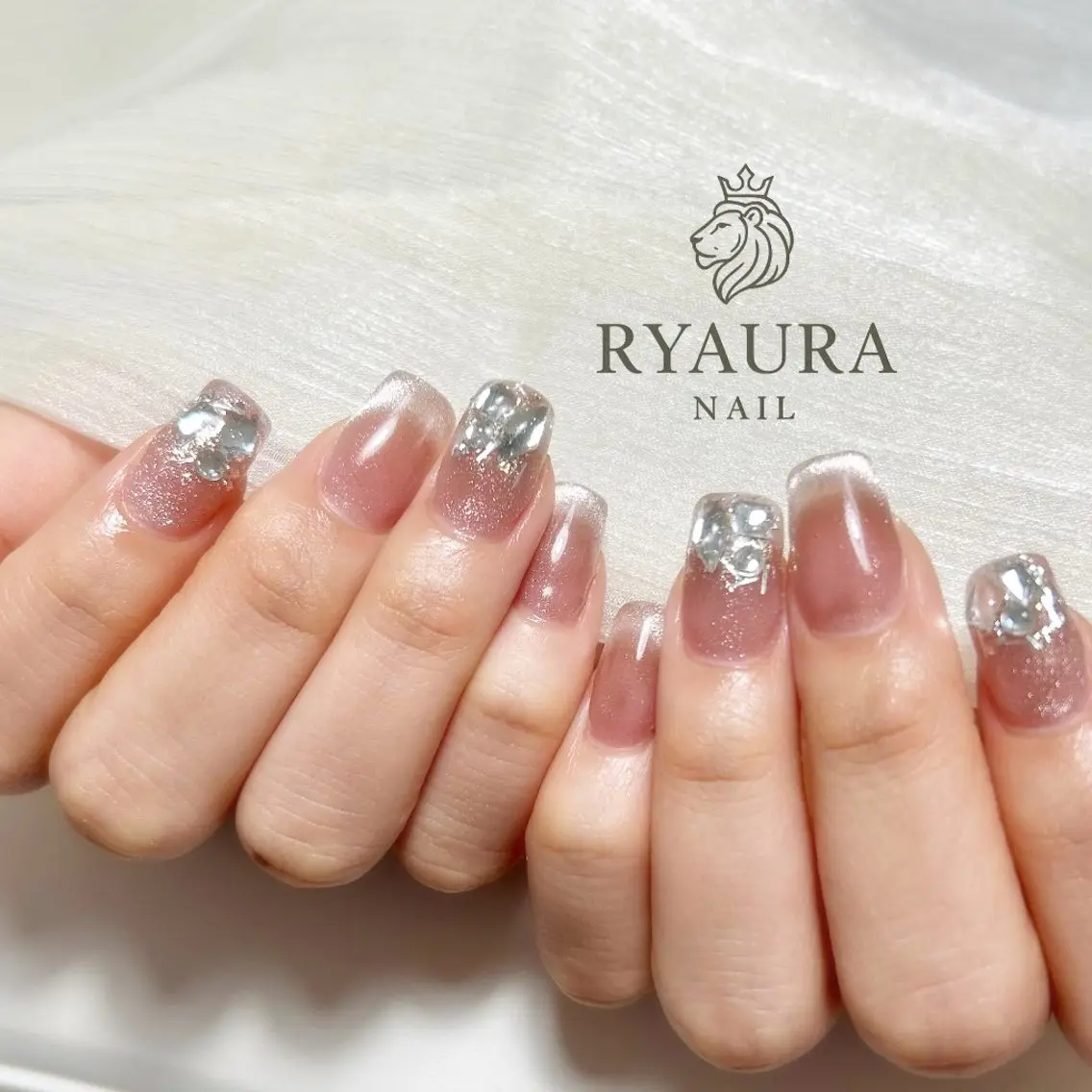 ネイル フレンチネイル マグネットネイル マグネットフレンチ ハンドネイル RYAURA NAILのネイルデザイン
