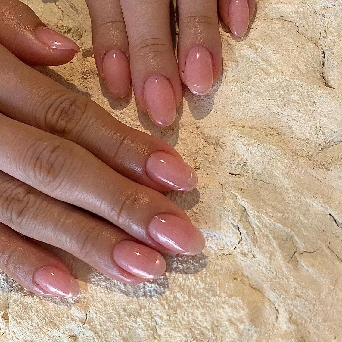 ネイル オーロラネイル フレンチネイル and M. nailのネイルデザイン