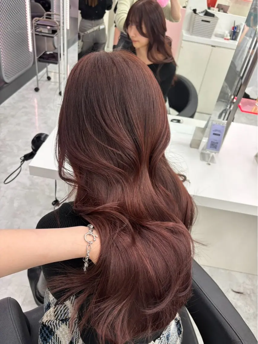 ロング カラー カット ヘアカラー トリートメント 💖似合わせカラー レイヤー💖縮毛矯正のヘアスタイル
