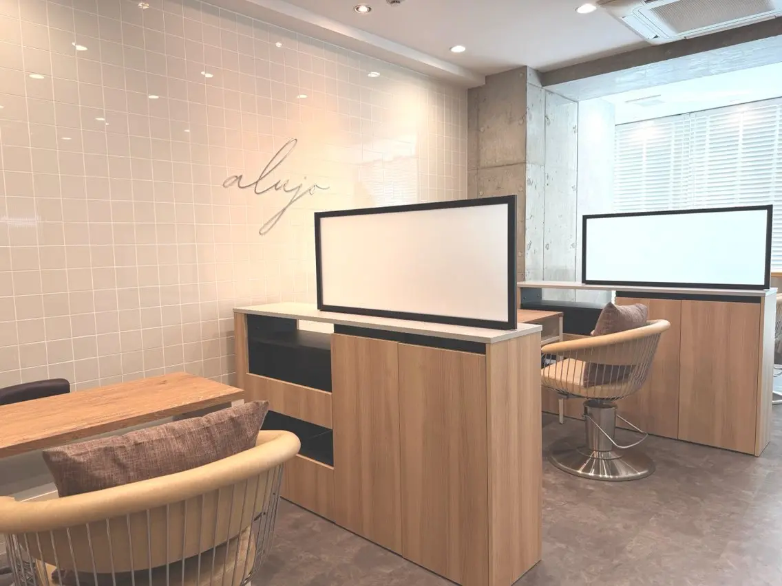 ネイル ハンドネイル NAILSALON alujo ミサキのネイルデザイン