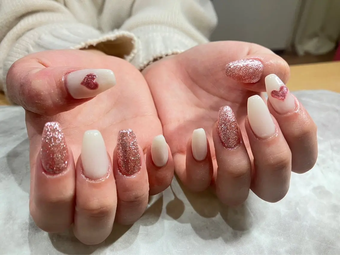 ネイル ハンドネイル 長谷川 奈緒美のネイルデザイン