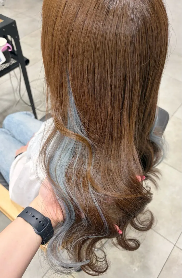 セミロング ヘアカラー sunny. マコトのヘアスタイル