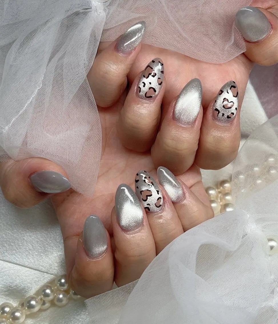 ネイル ハンドネイル YOLO NAILのネイルデザイン