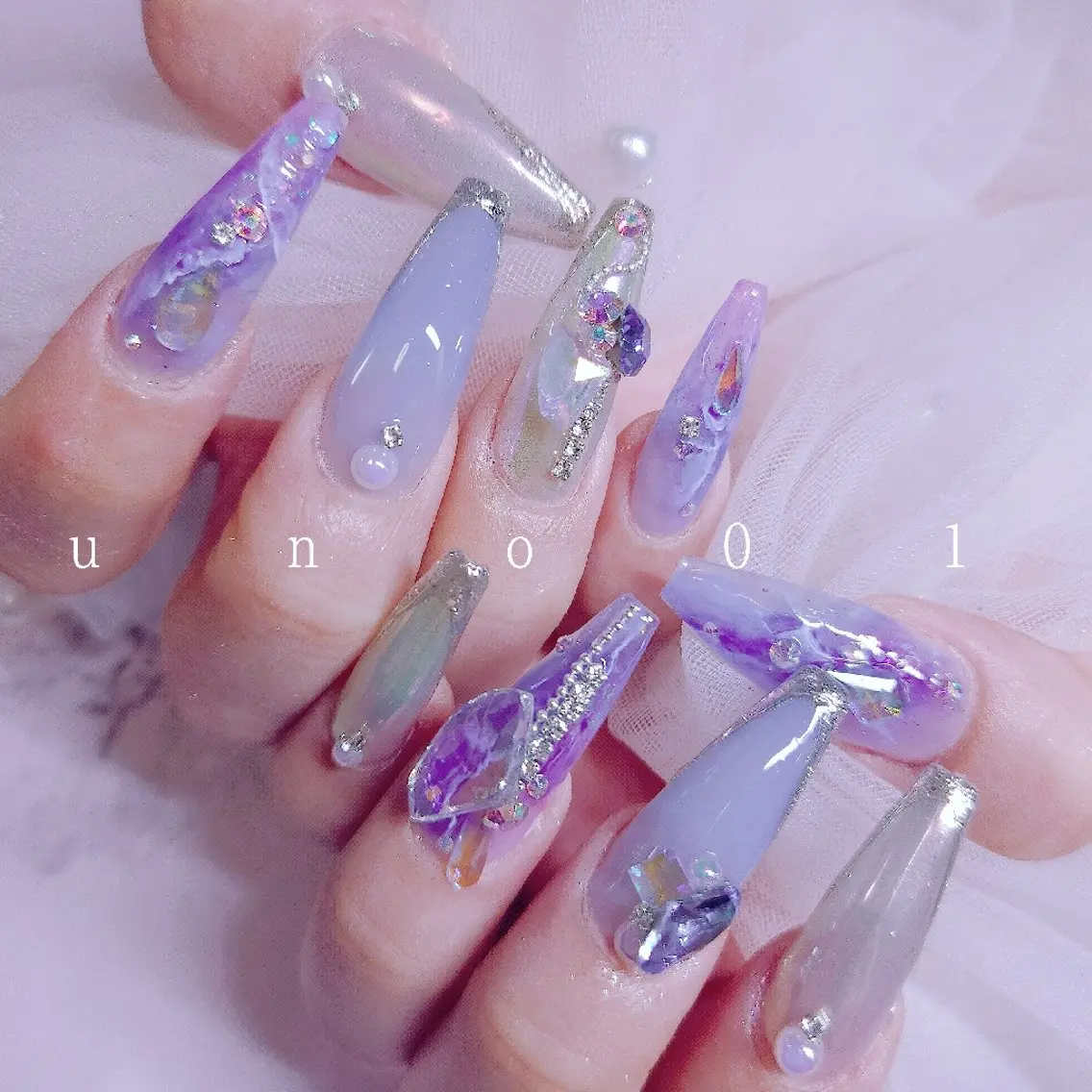 ネイル ロングネイル ハンドネイル 梅田🦄中崎町🩵 u n o 0 1のネイルデザイン