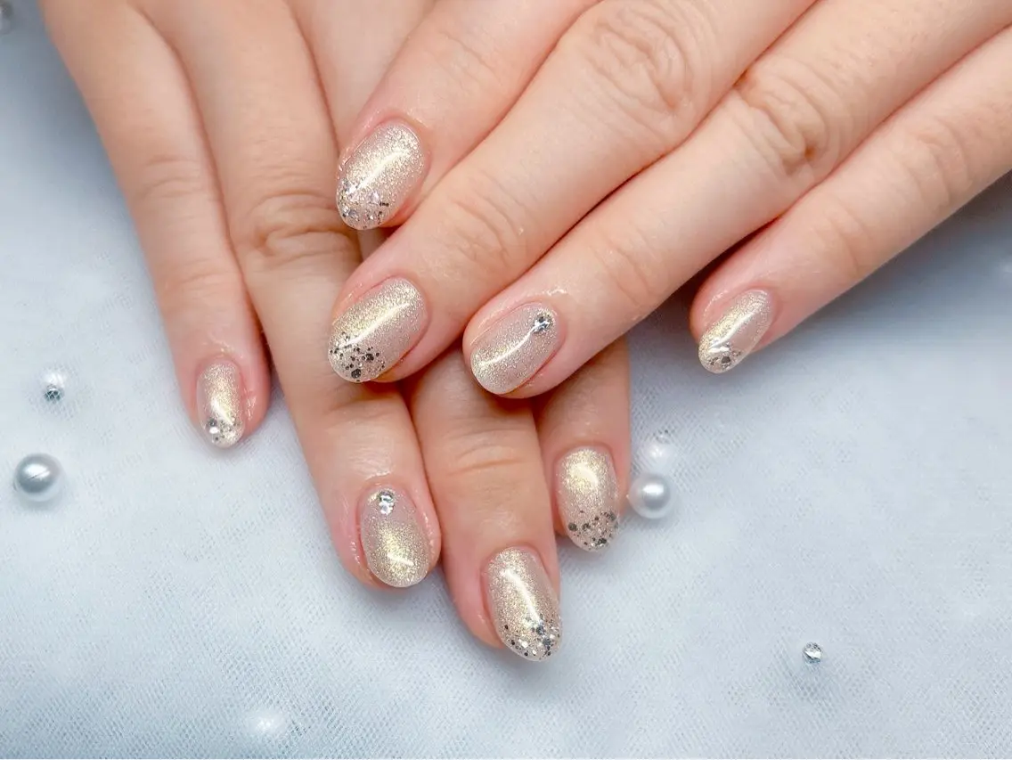 ネイル ジェルネイル マグネットネイル ニュアンスネイル オフィスネイル パラジェル ハンドネイル Salon PEARL(パール)のネイルデザイン