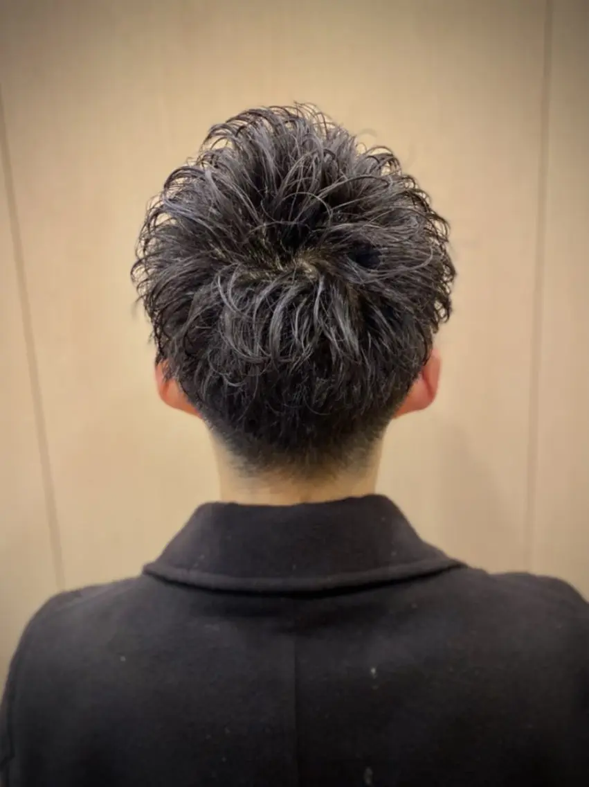 パーマ メンズ ワカスギ ダイシのヘアスタイル