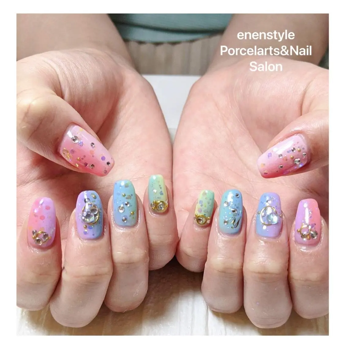 ミディアム ネイル ハンドネイル 🐾enen style 🐾のネイルデザイン