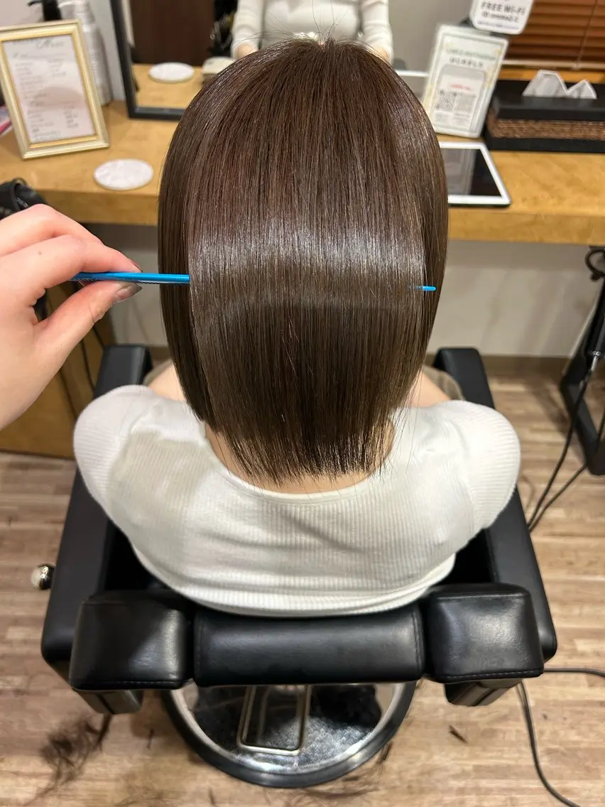 ショート カット ヘアカラー 縮毛矯正 トリートメント 齋藤 未夢のヘアスタイル