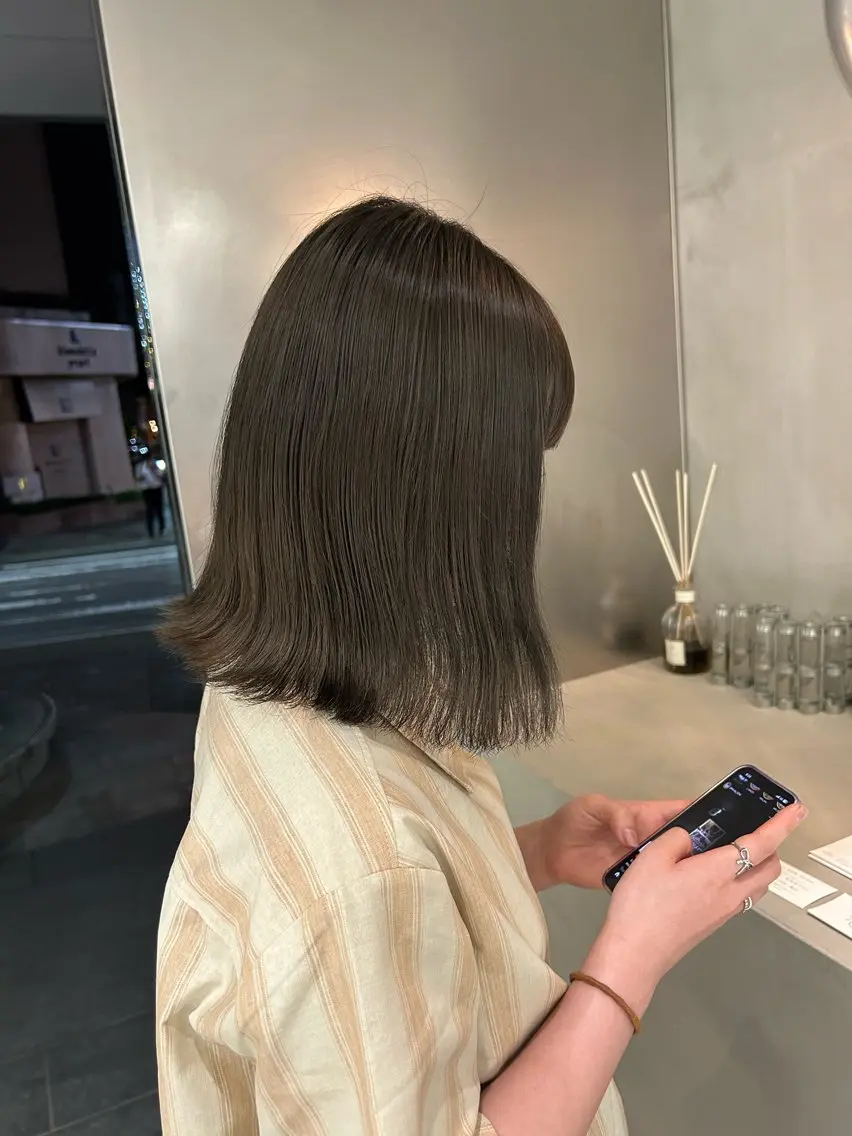 ミディアム カラー ・ nanokaのヘアスタイル