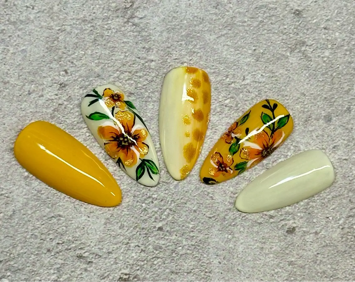 ネイル フレンチネイル マグネットネイル ニュアンスネイル ワンカラーネイル 夏ネイル Mai’s nailのネイルデザイン