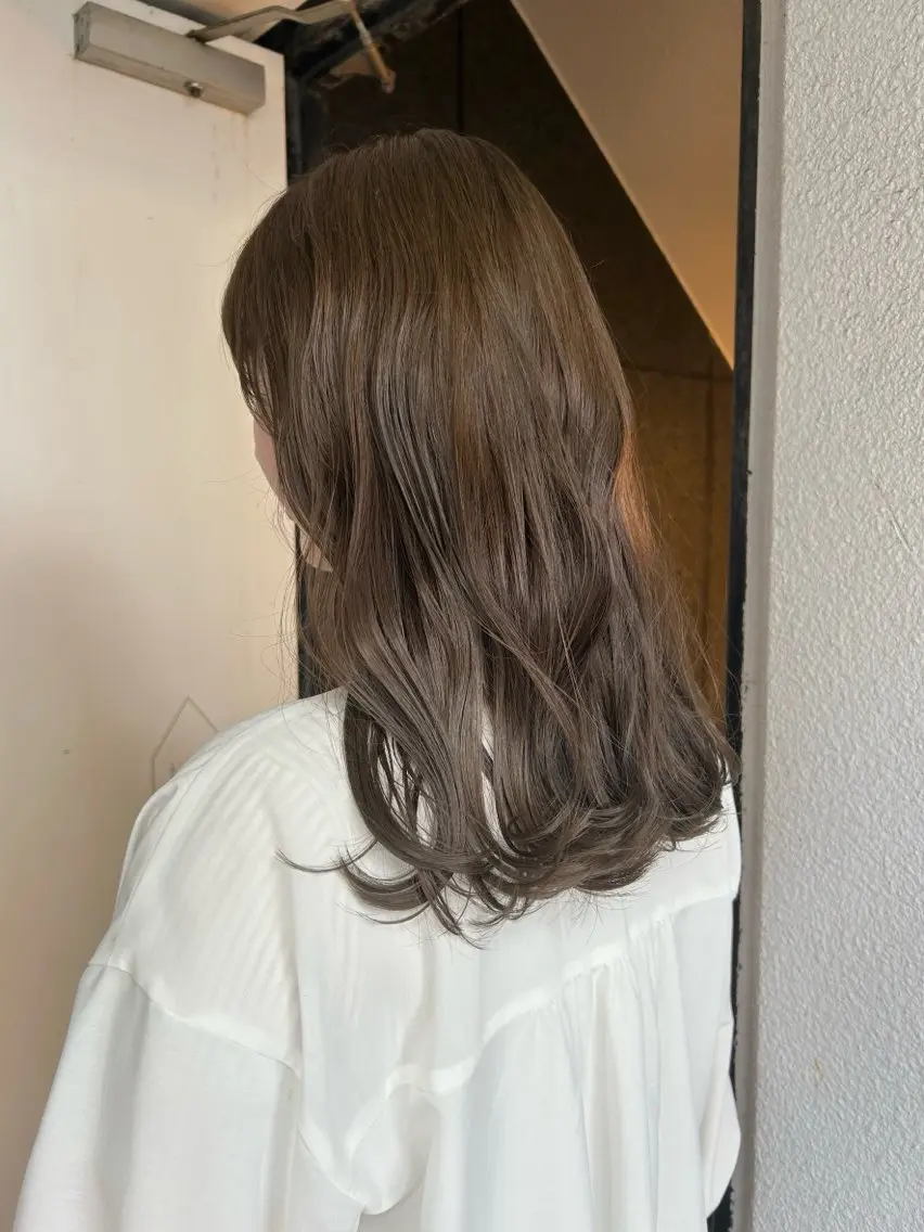 ロング カラー カラーモデル/原宿/ hikari 🧤のヘアスタイル