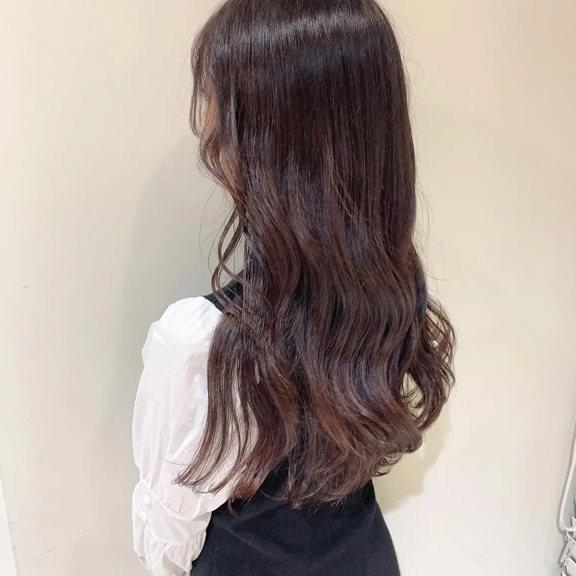 ロング CITY louwe 脇坂彩音のヘアスタイル