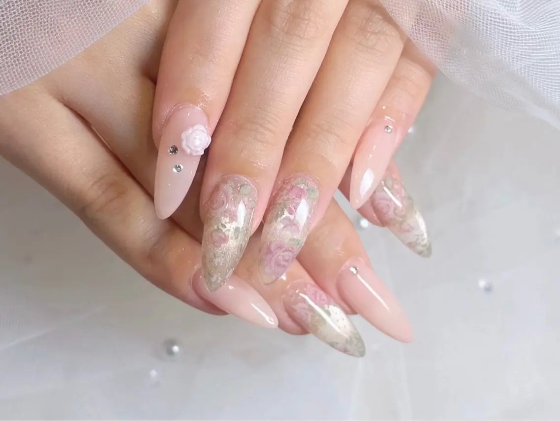 ネイル ジェルネイル キラキラネイル 韓国ネイル ワンホンネイル ハンドネイル ワンホン韓国ちゅるん ネイル✨🎀AMIのネイルデザイン