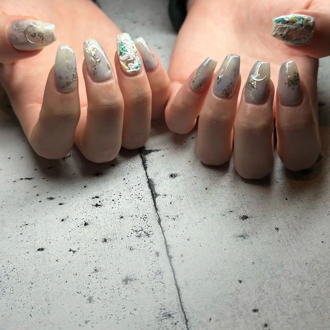 ネイル ニュアンスネイル 春ネイル ハンドネイル 𝐫𝐚𝐢 𝐧𝐚𝐢𝐥のネイルデザイン