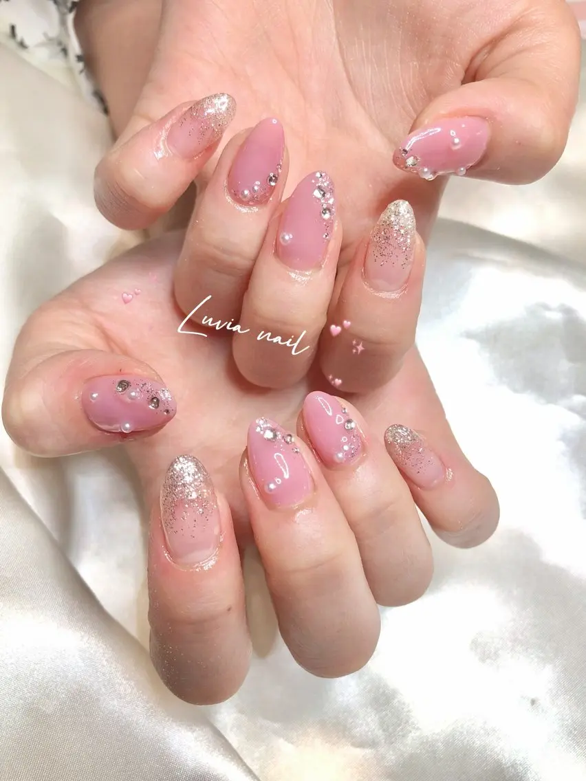 ネイル 持ち込み シンプルネイル ワンホンネイル 🍒Luvia ワンホンネイルのネイルデザイン